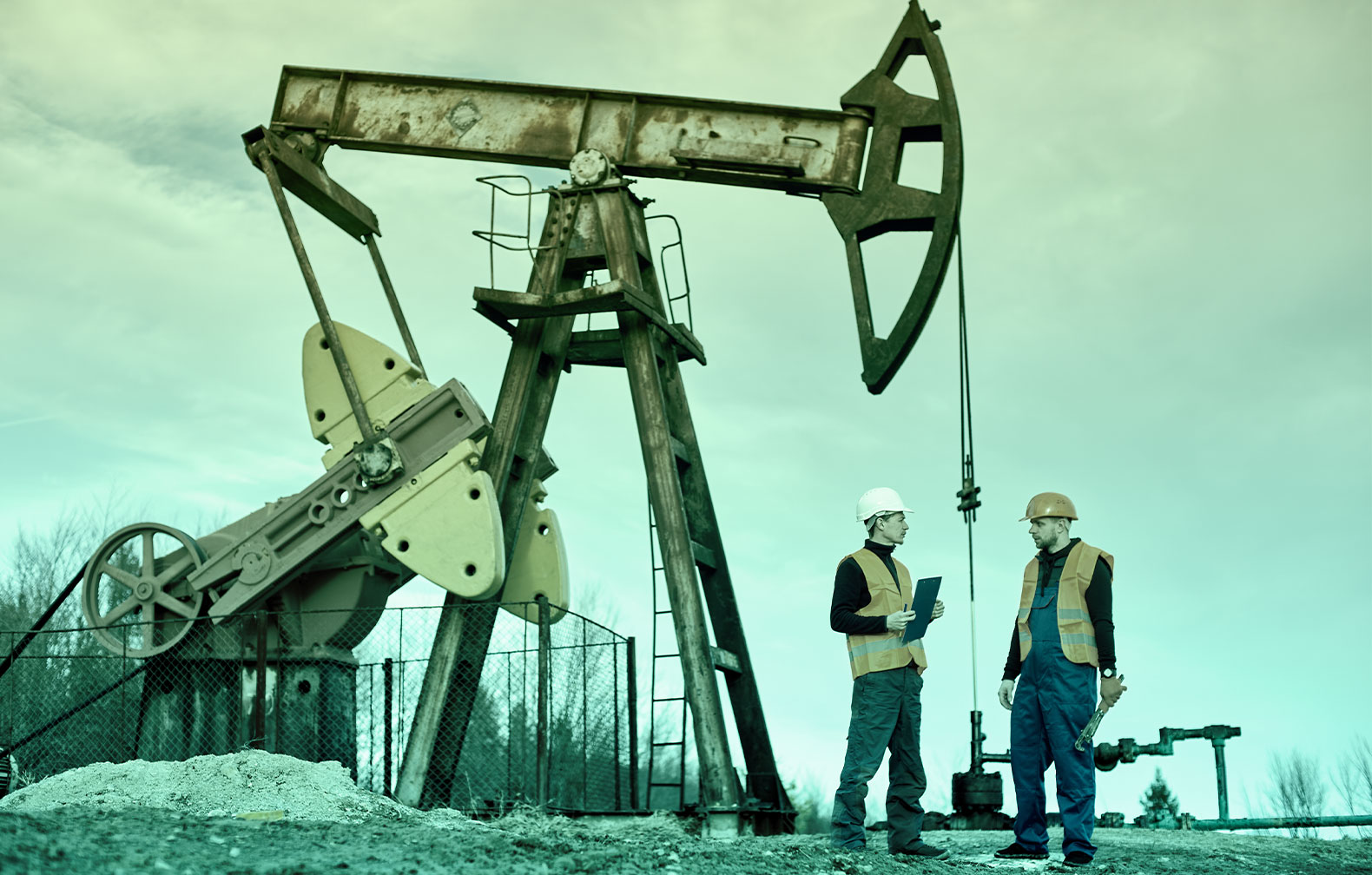 2_2-cmmshere_mineria-y-petroleo_imagen